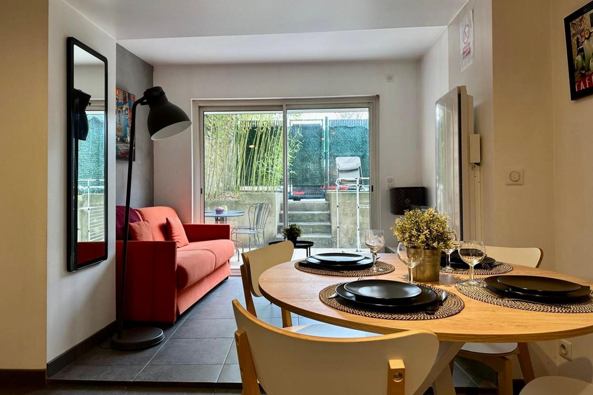 Holiday home Le Jardinet - With Office In The Center!